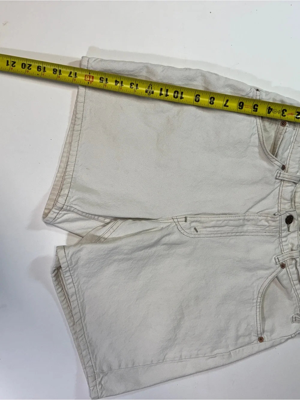 Levi's White Denim Jeans Shorts with Orange Tab